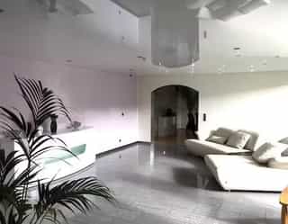 Spanndecken in Leverkusen ein Beispiel im Wohnzimmer