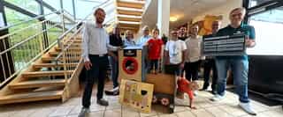 Scheckübergabe für neue "Spielmöbel Lokomotive" an der Katholischen Kindertagesstätte St. Remigius