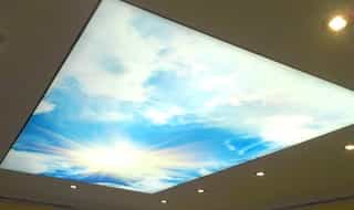 Beispiel zeigt eine bedruckte Lichtdecke